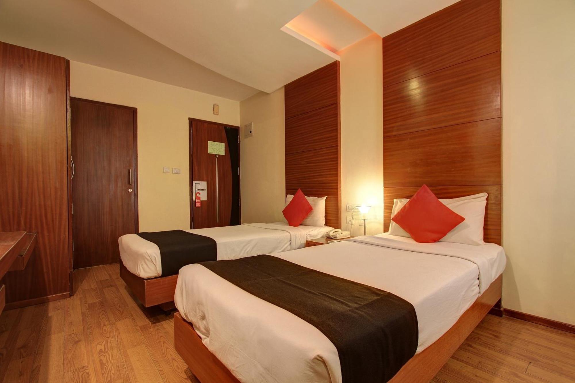 Townhouse Jp Residency Near Delhi Airport Hotel New Delhi Luaran gambar